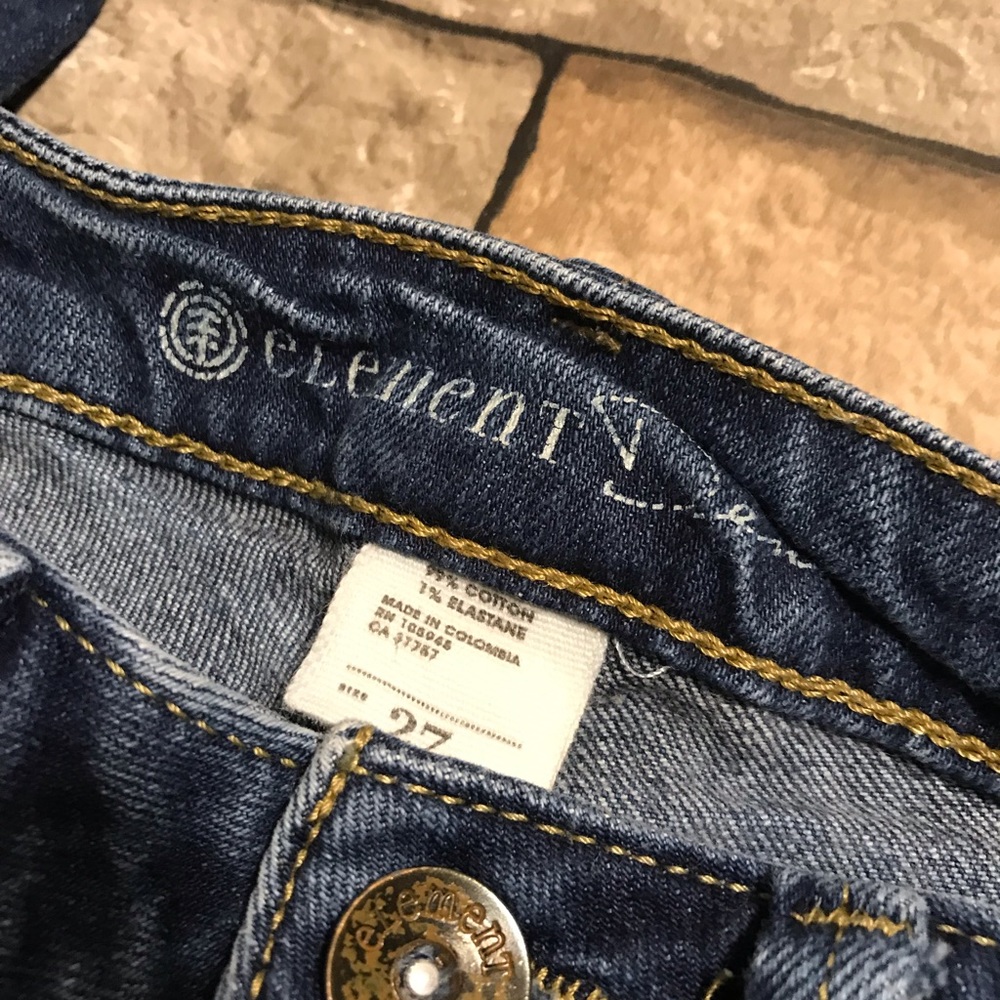 Jeans - Picture 2 of 4